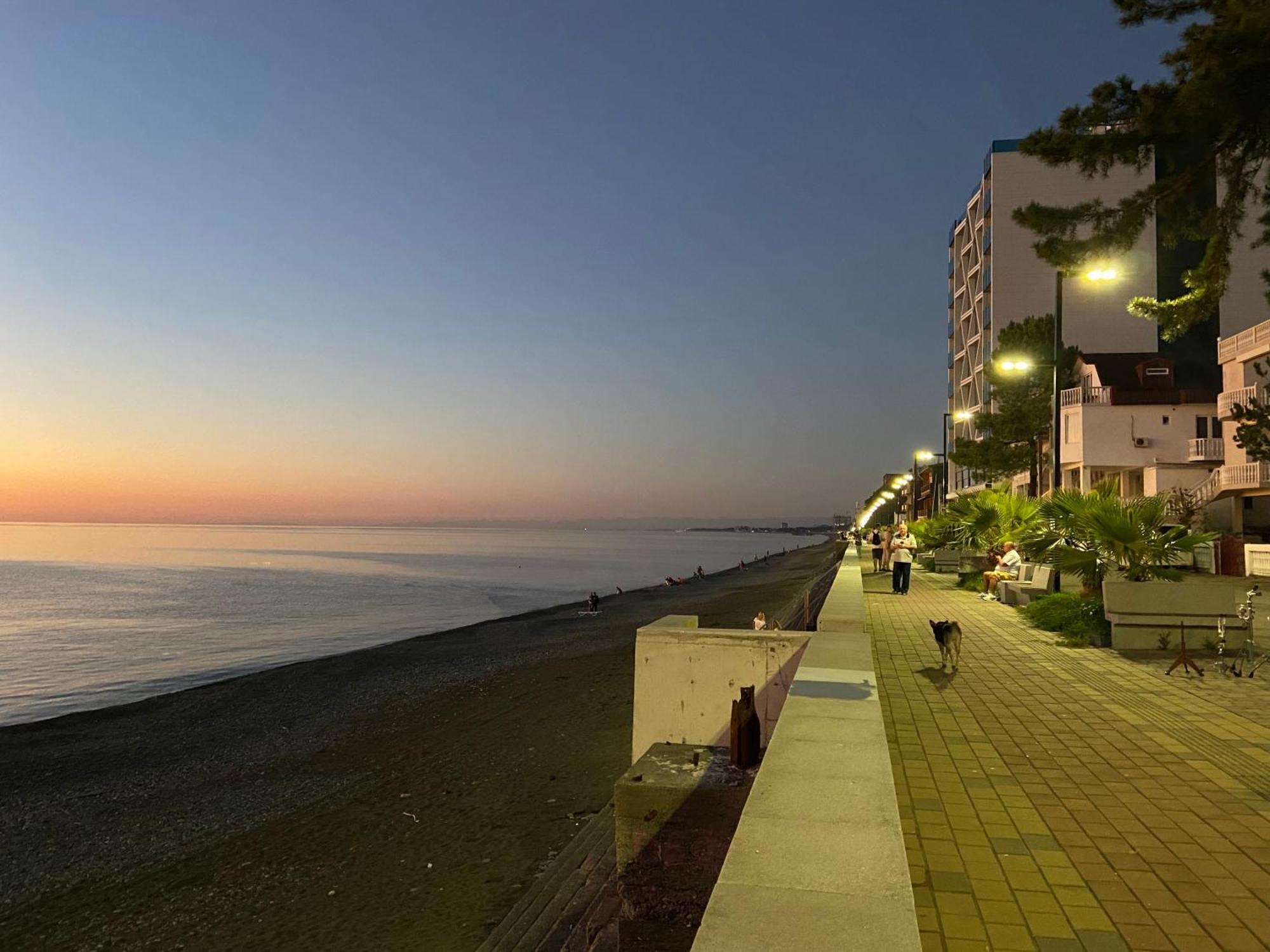 La Vie En Rose Hotel Kobuleti Kültér fotó