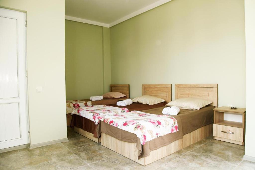 La Vie En Rose Hotel Kobuleti Kültér fotó